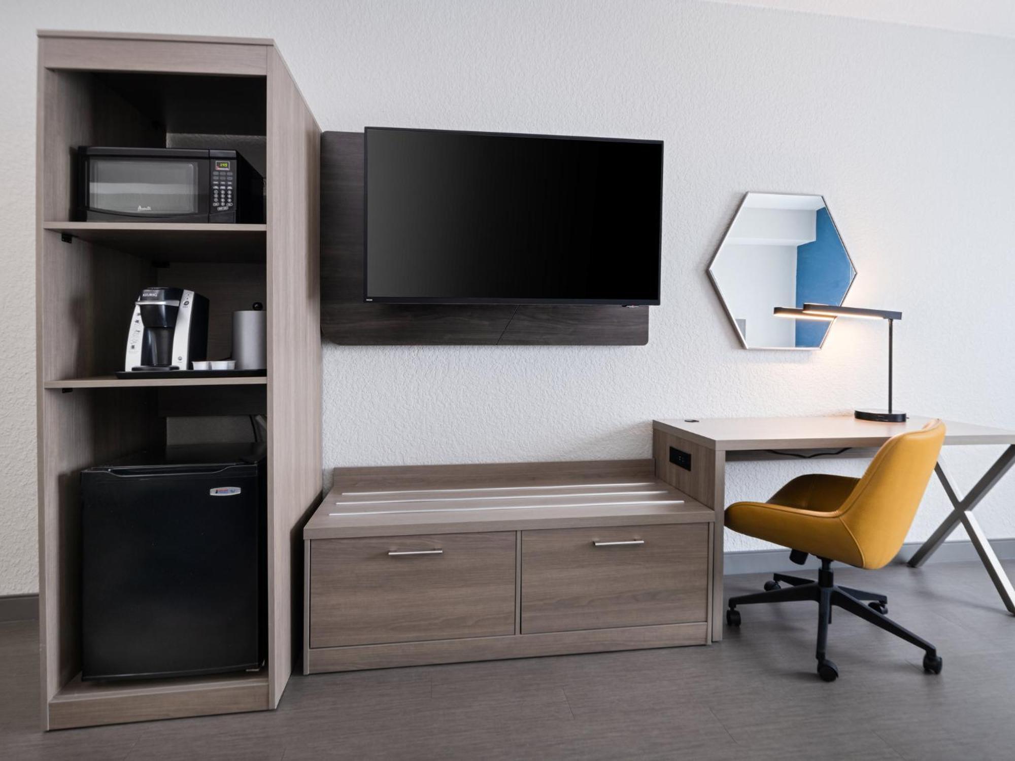 Holiday Inn Express & Suites Lakeland North I-4 By Ihg Eksteriør billede
